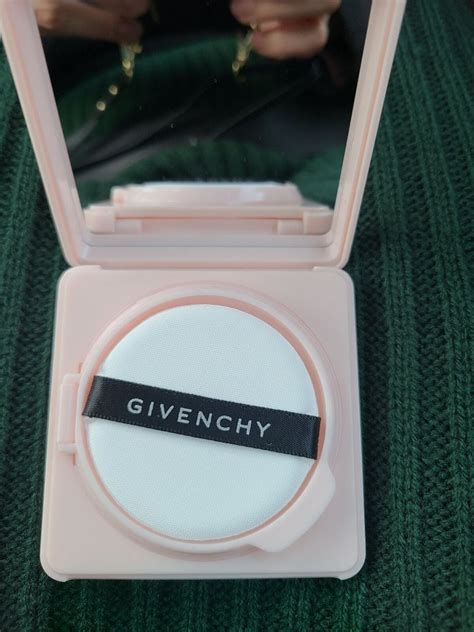 【試してみた】スキン PFCT コンパクト クリーム GIVENCHYの 